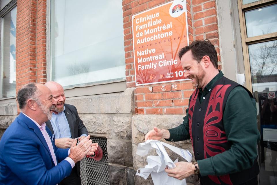 Native Montreal executive director Philippe Meilleur (right), Ian Lafrenière, minister responsible for Relations with First Nations and Inuit and Christian Dubé, Quebec Minister of Health during the inauguration of the clinic.