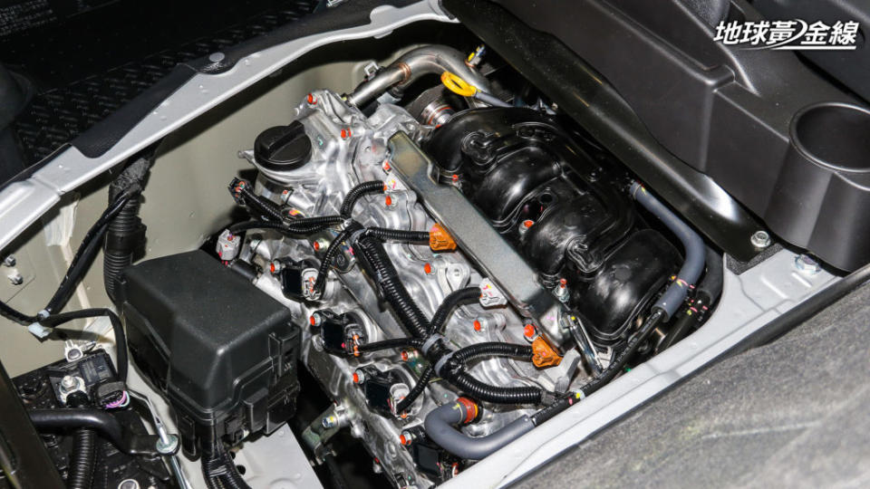 Town Ace廂型車同樣以 1.5升Dual VVT-i雙連續可變汽門正時汽油自然進氣引擎擔任動力來源 。(攝影/ 陳奕宏)