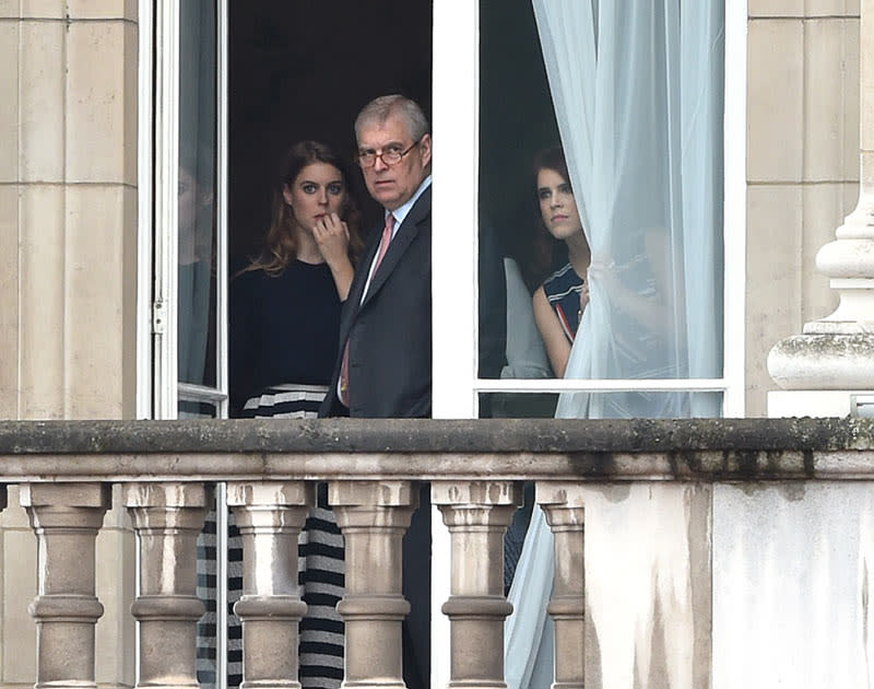 Andres de Inglaterra y Beatriz y Eugenia de York