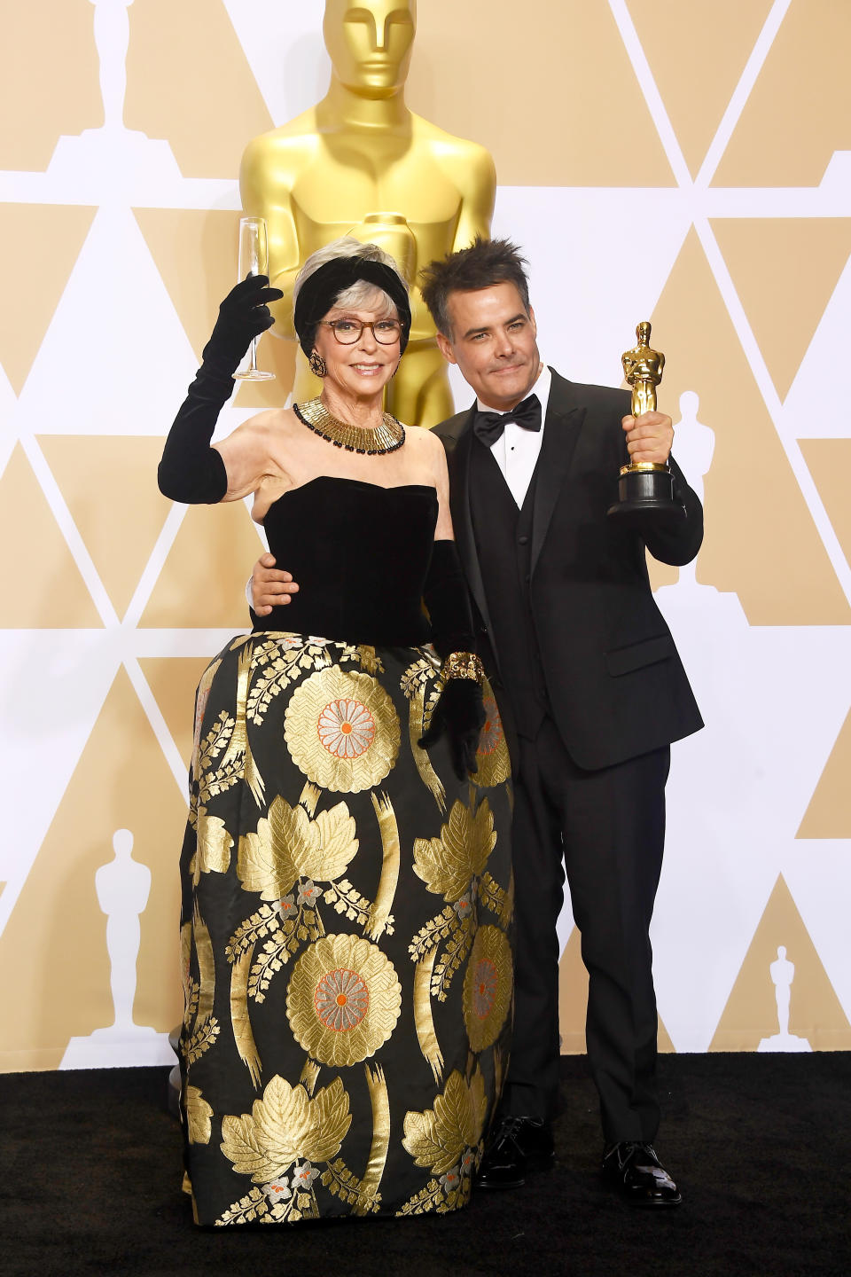 Rita Moreno usó en los Premios Oscar el mismo vestido con el que ganó la estatuilla en 1962/Getty Images