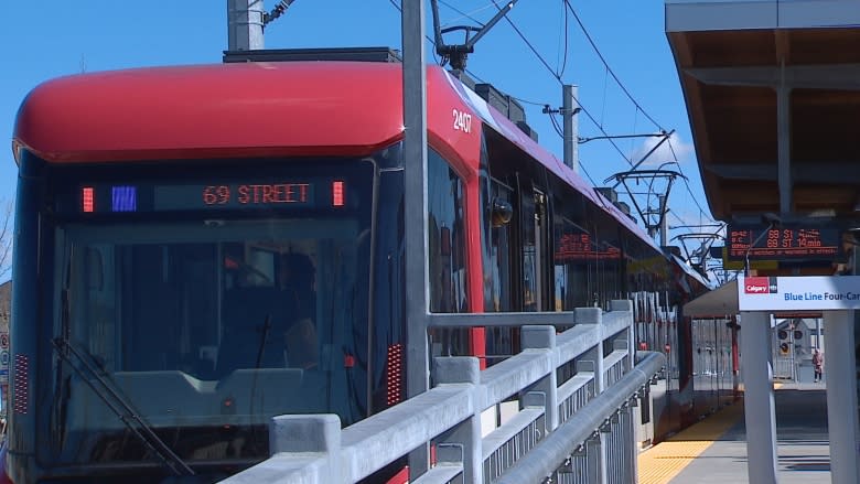 Calgary adds 4-car trains to Blue Line of its LRT system