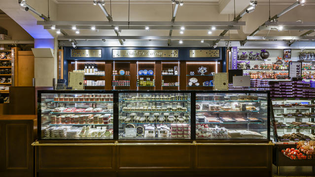 NYC's Grand Central Just Got a Decadent New Caviar Shop