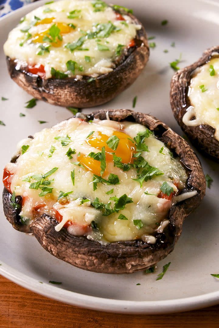 <p><a href="https://www.delish.com/uk/cooking/recipes/a29707397/easy-stuffed-mushroom-recipe/" rel="nofollow noopener" target="_blank" data-ylk="slk:Stuffed mushrooms;elm:context_link;itc:0;sec:content-canvas" class="link ">Stuffed mushrooms</a> have never failed us and this breakfast version is no exception. An easy low-carb breakfast that is filled with garlicky tomatoes and spinach, eggs, and cheese. It's just the thing to get us out of bed in the morning. </p><p>Get the <a href="https://www.delish.com/uk/cooking/recipes/a30687166/breakfast-stuffed-portobellos-recipe/" rel="nofollow noopener" target="_blank" data-ylk="slk:Breakfast Stuffed Portobellos;elm:context_link;itc:0;sec:content-canvas" class="link ">Breakfast Stuffed Portobellos</a> recipe.</p>