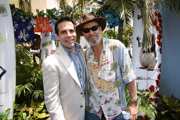 Mario Cantone and Jeff Bridges at the premiere of Columbia Pictures' Surf's Up