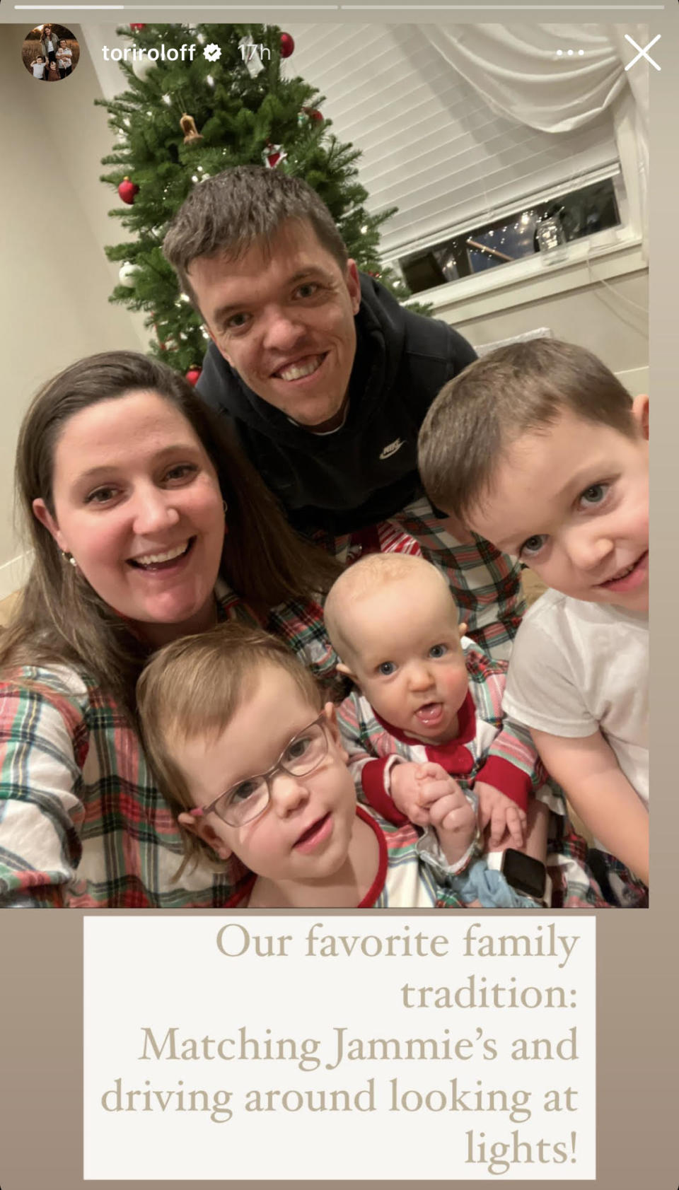 Roloff family in matching Christmas pajamas (@toriroloff via Instagram)