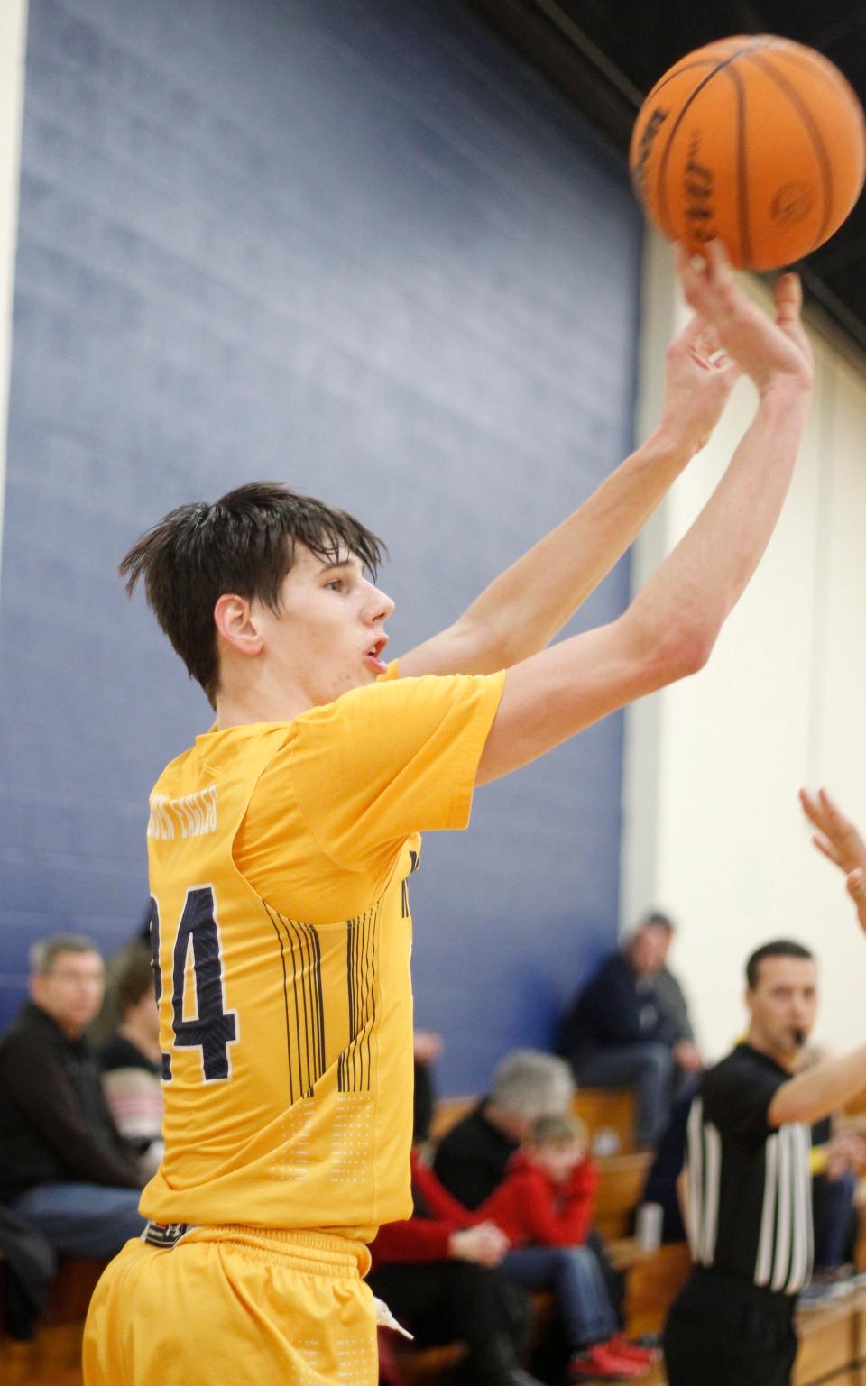 Kameron Shockley gets off a jumper against CCBC and scored 22 points.