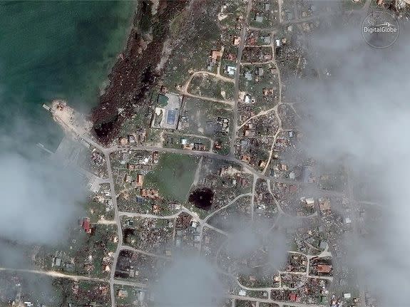 Codrington Port, Barbuda