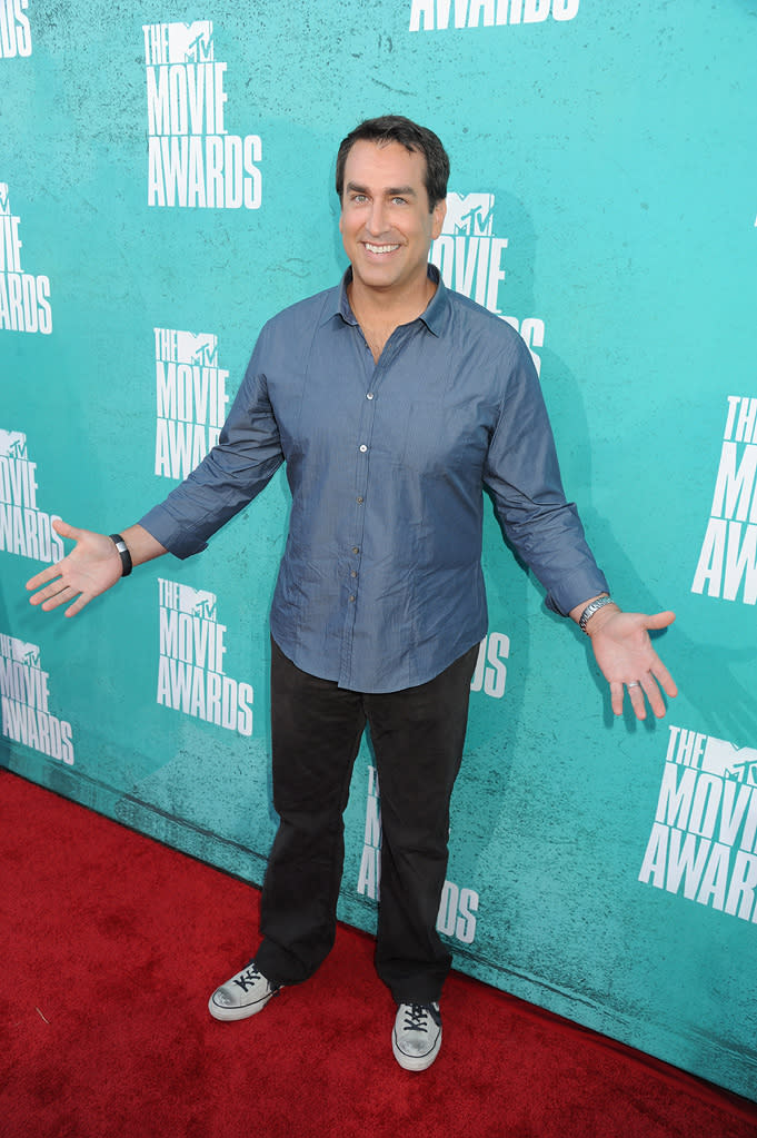 Rob Riggle arrives at the 2012 MTV Movie Awards.