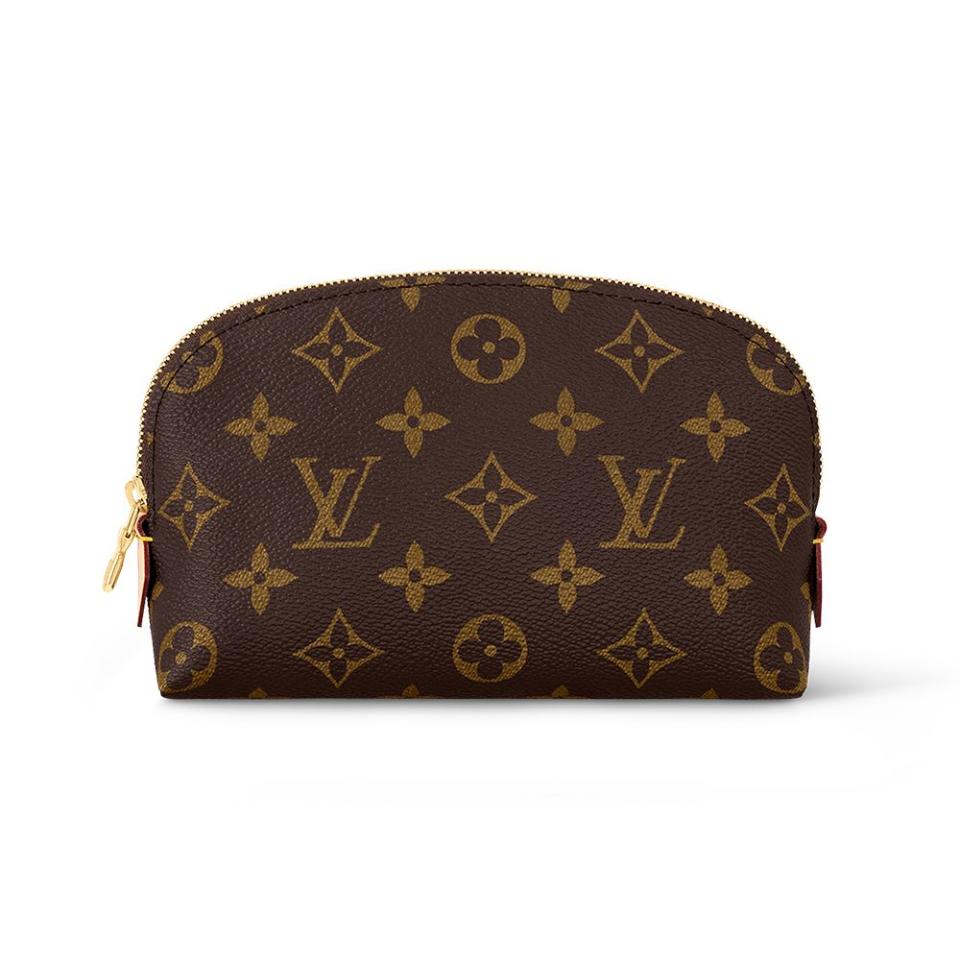 <p><a href="https://us.louisvuitton.com/eng-us/products/cosmetic-pouch-monogram-000742/M47515" rel="nofollow noopener" target="_blank" data-ylk="slk:Shop Now;elm:context_link;itc:0;sec:content-canvas" class="link ">Shop Now</a></p><p>Cosmetic Pouch</p><p>louisvuitton.com</p><p>$570.00</p>