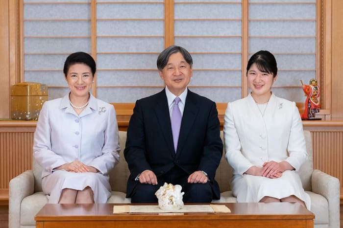 Los emperadores de Japón con su hija Aiko
