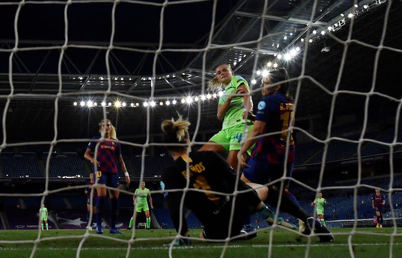 Women's Champions League - Semi Final - VfL Wolfsburg v FC Barcelona