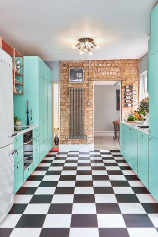 <p>Design by <a href="https://www.pluck.co.uk/" data-component="link" data-source="inlineLink" data-type="externalLink" data-ordinal="1" rel="nofollow">Pluck Kitchens</a> / Photo by Malcolm Menzies</p>