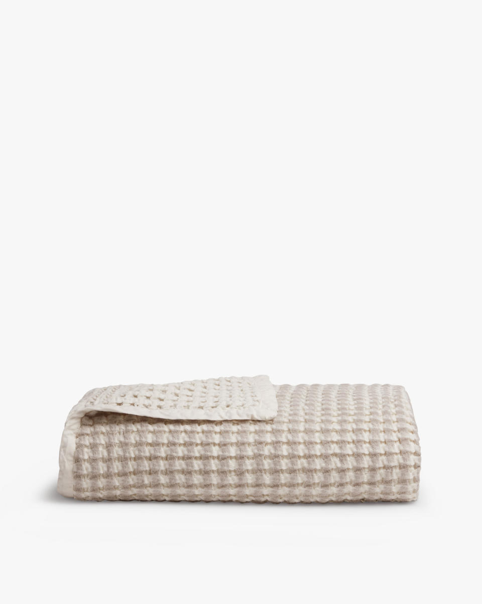 <p><a href="https://go.redirectingat.com?id=74968X1596630&url=https%3A%2F%2Fwww.parachutehome.com%2Fproducts%2Fwaffle-cotton-throw&sref=https%3A%2F%2Fwww.housebeautiful.com%2Fshopping%2Fbest-stores%2Fg43788115%2Fparachute-memorial-day-sale%2F" rel="nofollow noopener" target="_blank" data-ylk="slk:Shop Now;elm:context_link;itc:0;sec:content-canvas" class="link ">Shop Now</a></p><p>Waffle Cotton Throw</p><p>parachutehome.com</p><p>$134.25</p>