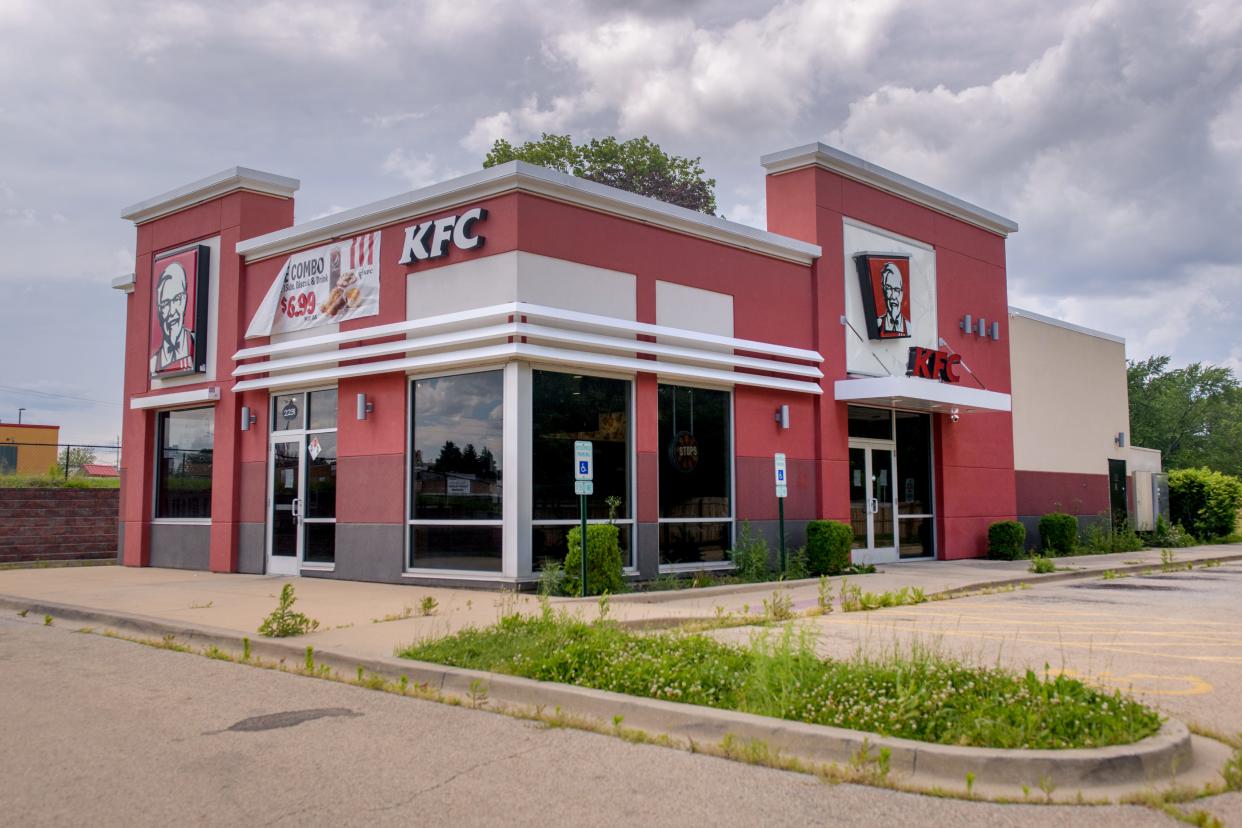 The Kentucky Fried Chicken restaurant at 2231 W. Glen Avenue is closed.