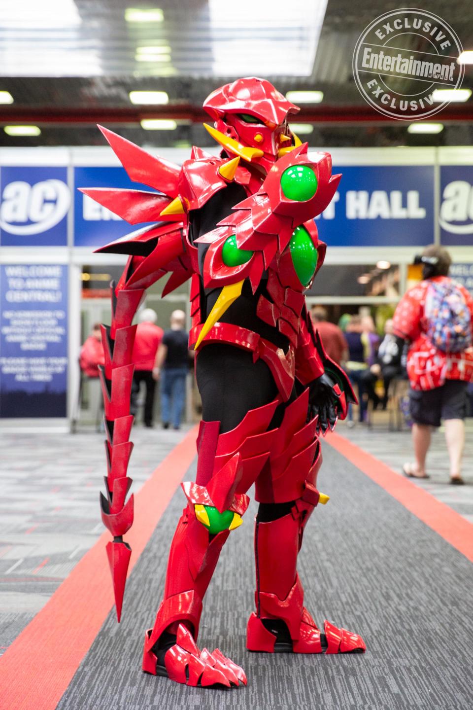 Red Dragon from High School DxD cosplayer