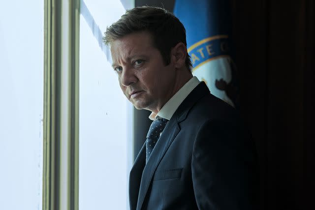 <p>Dennis P. Mong Jr./Paramount +</p> Jeremy Renner as Mike McLusky in season 2 of Paramount+'s 'Mayor of Kingstown'