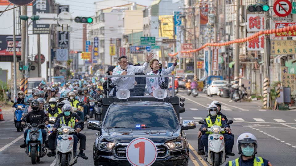 Taiwan People's Party (TPP) presidential candidate, Ko Wen-je, greets supporters during a motorcade campaign tour in Tainan, Taiwan on January 9, 2024. - Man Hei Leung/Anadolu/Getty Images