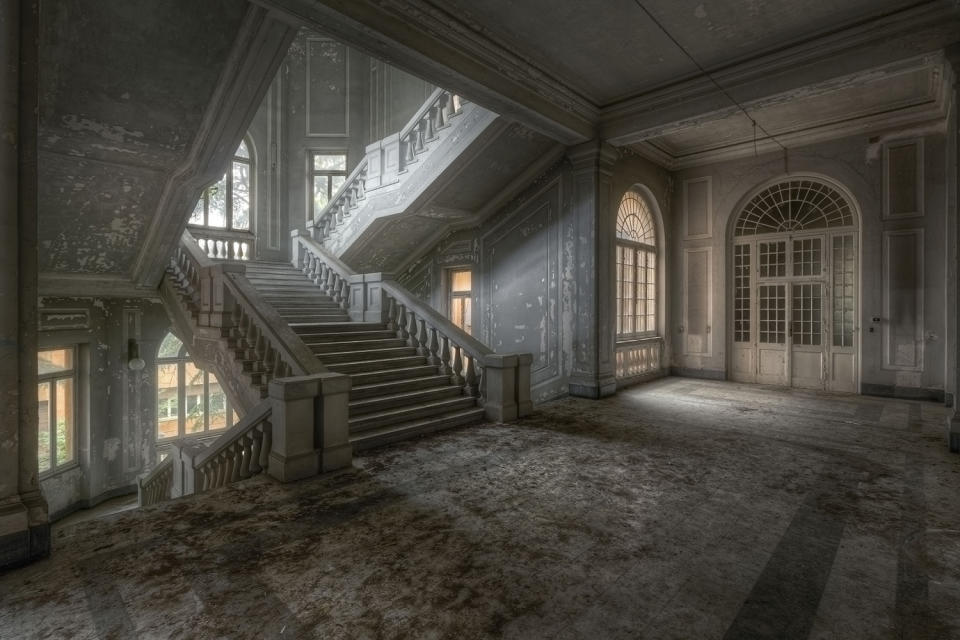 Photographer uncovers Italy’s most extraordinary abandoned buildings