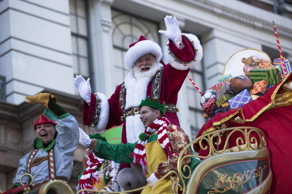 THE 92ND  ANNUAL MACY'S THANKSGIVING DAY PARADE -- Pictured: Santa Claus -- (Photo by: Eric Liebowitz/NBC)