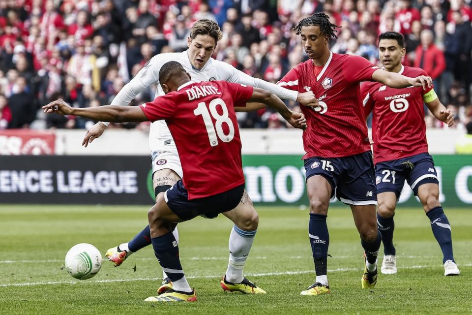 Lille Leny Yoro Man United Premier League 