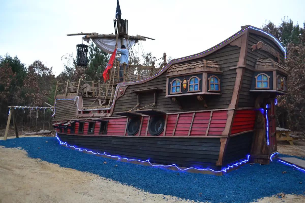 Pirate Ship Adventure Cabin, Juneau County, Wisconsin