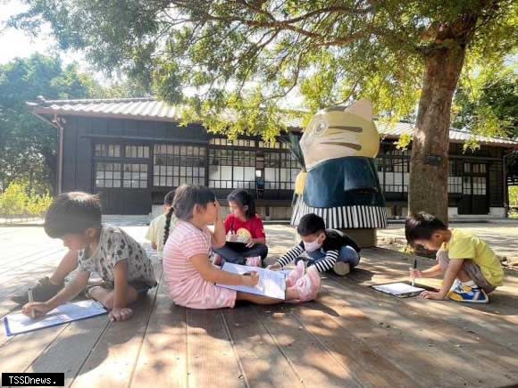 苗栗縣山腳國小引領「藺」類風潮分獲教育部「學美·美學」及「校園美感環境再造」兩項計畫補助經費合計四百萬元。（記者江乾松攝）