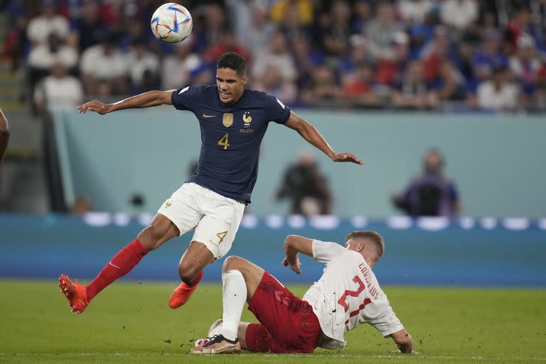 Francia tuvo un partido peleado con Dinamarca, a la que apenas superó por un gol