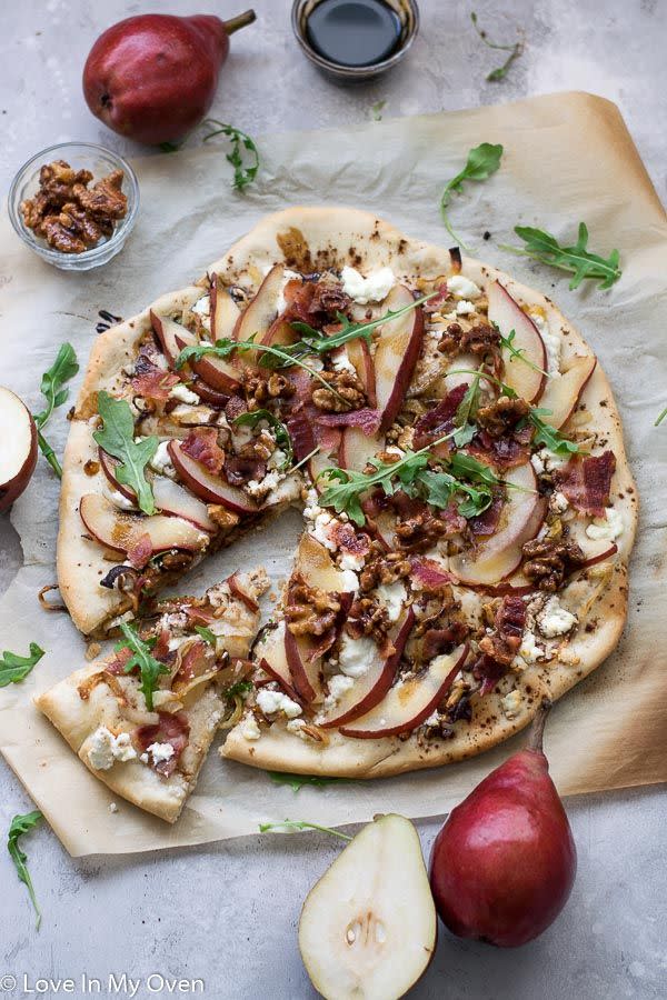 Pear, Goat Cheese, and Bacon Pizza