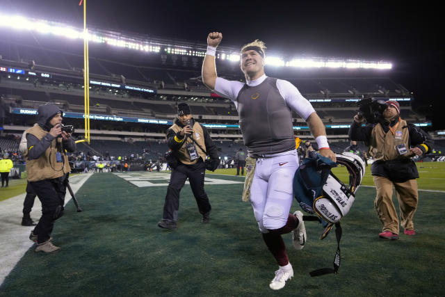 Taylor Heinicke celebrated win over Green Bay Packers with Jordans