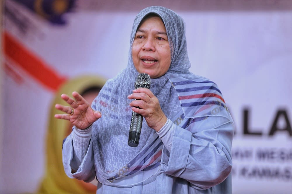 Zuraida claimed on Monday that Bersatu may be contesting under the GPS ticket in the state election to avoid confusion among Sarawakian voters. — Picture by Ahmad Zamzahuri