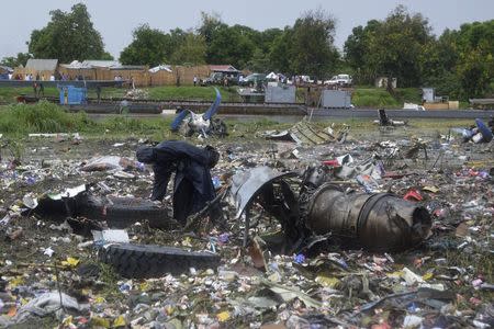 The scene of a cargo airplane that crashed after take-off near Juba Airport November 4, 2015. REUTERS/Stringer