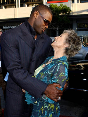 Michael Irvin with Cloris Leachman at the Hollywood premiere of Paramount Pictures' The Longest Yard