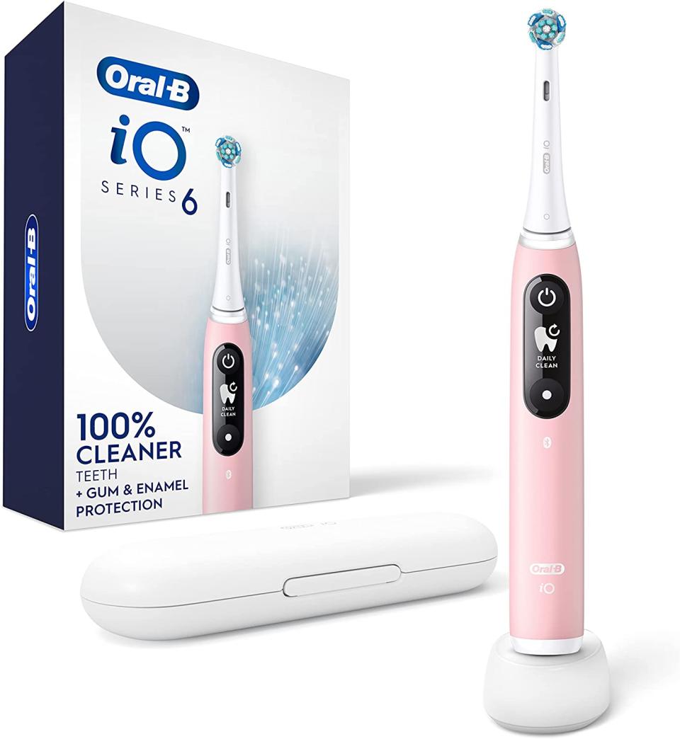 Oral-B Power iO Series 6 Electric Rechargeable Toothbrush. Image via Amazon.