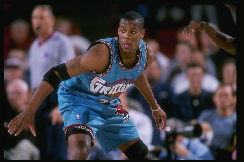 18 Nov 1997:  Guard Antonio Daniels of the Vancouver Grizzlies in action during a game against the Denver Nuggets at the McNichols Sports Arena in Denver, Colorado.  The Grizzlies won the game 102-91. Mandatory Credit: Brian Bahr  /Allsport