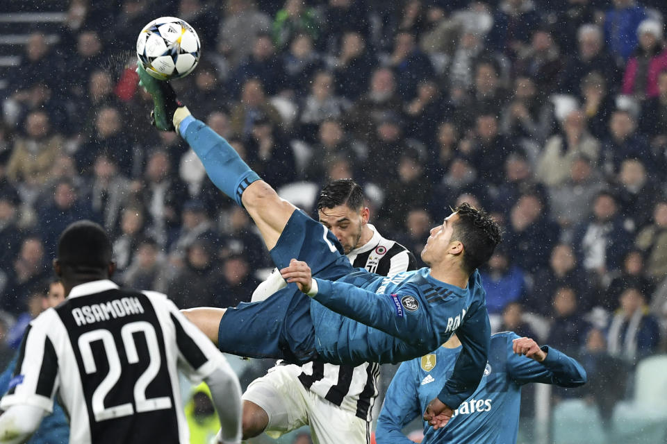 Cristiano Ronaldo s’envole dans le ciel de Turin