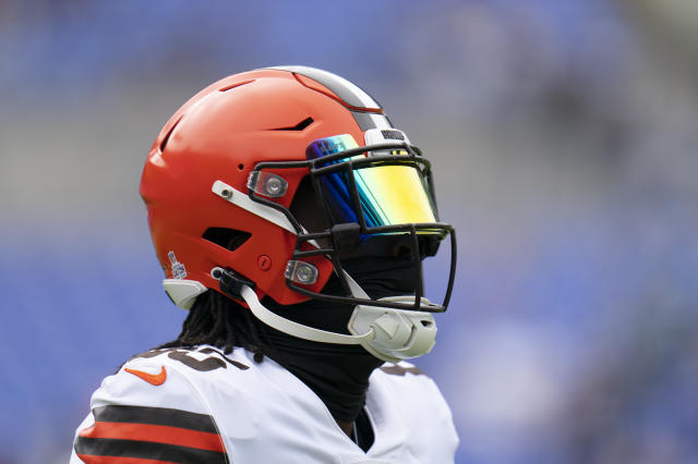 Browns rule out 3 players, TE David Njoku questionable for game against  Bills