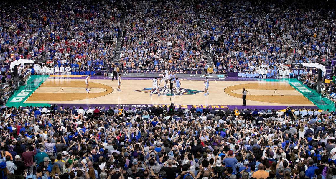 Duke and North Carolina tipoff at the start of their game in the Final Four at Caesars Superdome in New Orleans, La., Saturday, April 2, 2022.