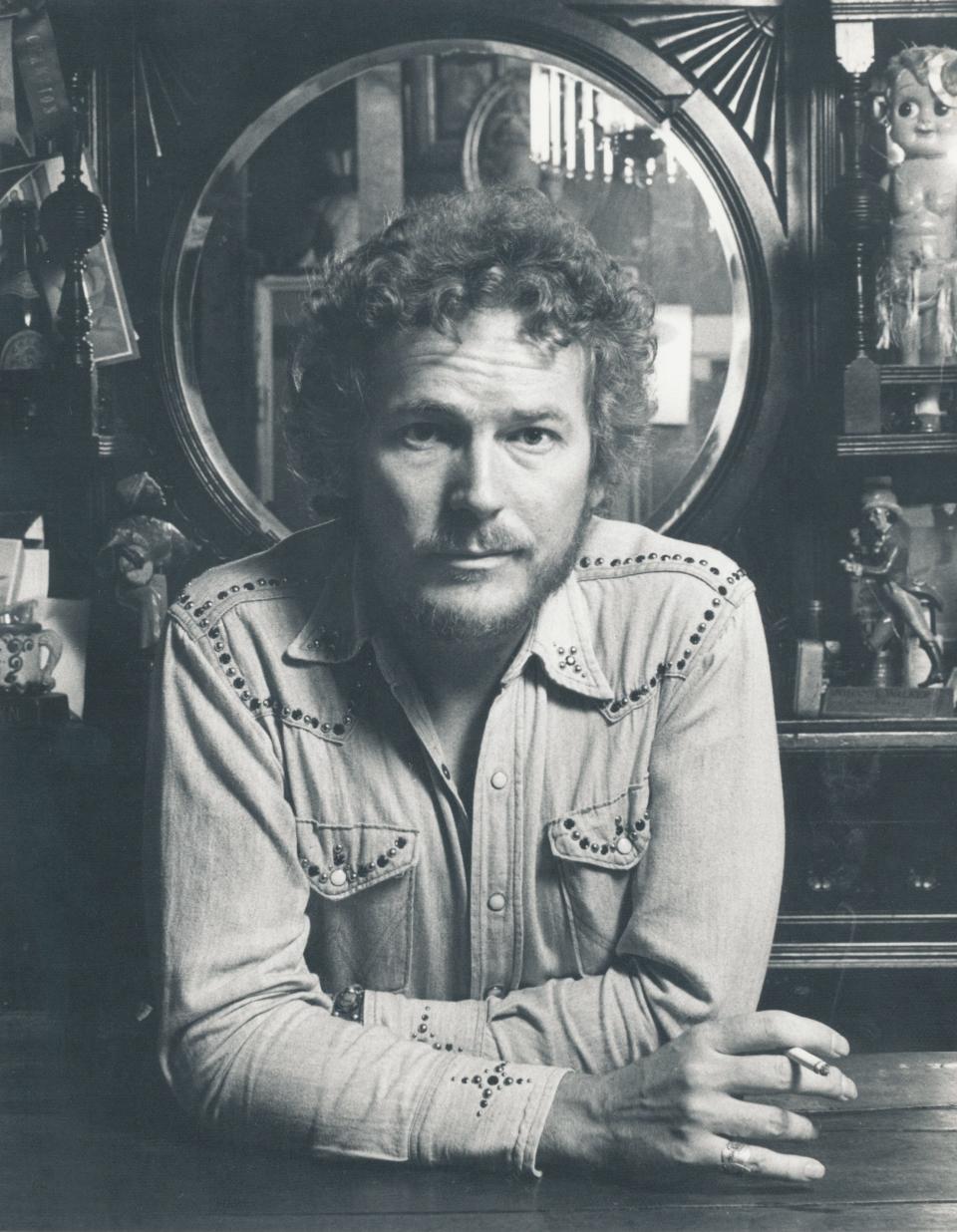 Gordon Lightfoot in a vintage 1970s shot.