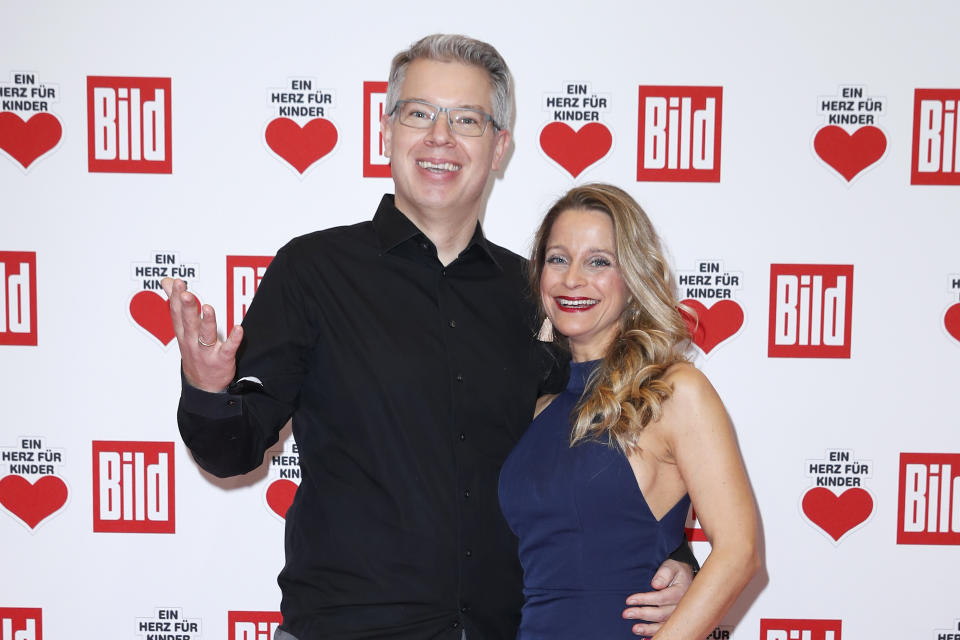 BERLIN, GERMANY - DECEMBER 07: Frank Thelen and his wife Nathalie Thelen-Sattler during the Ein Herz Fuer Kinder Gala at Studio Berlin Adlershof on December 7, 2019 in Berlin, Germany. (Photo by Franziska Krug/Getty Images)
