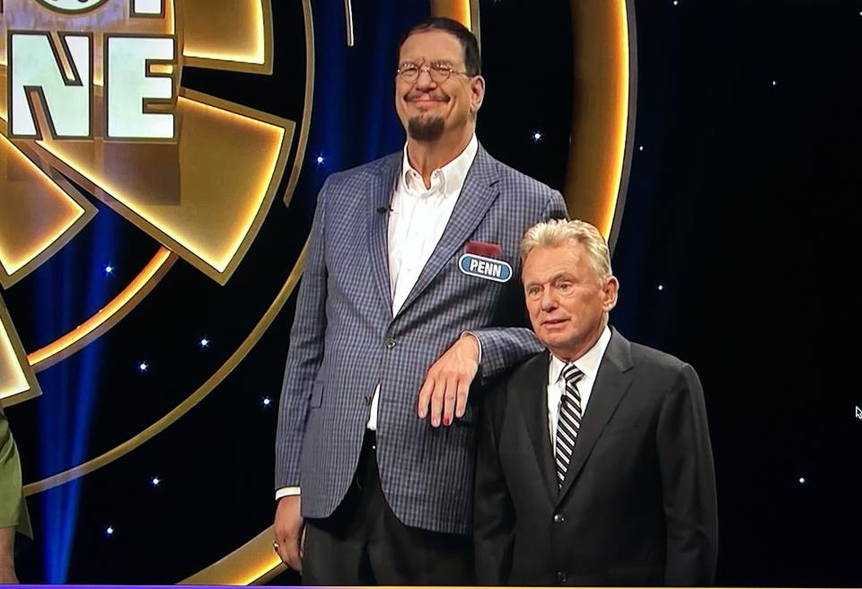 Penn Jillette and Pat Sajak on Celebrity Wheel of Fortune. (ABC)