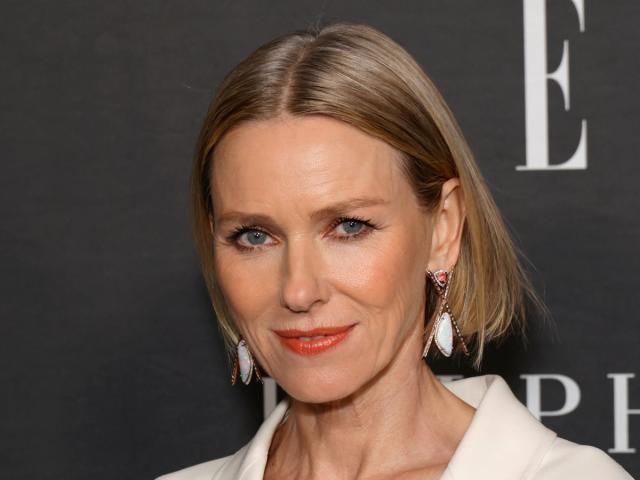 Naomi Watts says women are 'most authentic' versions of themselves after  menopause - Yahoo Sports