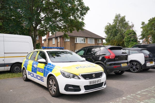 Polizei am Tatort in Hounslow