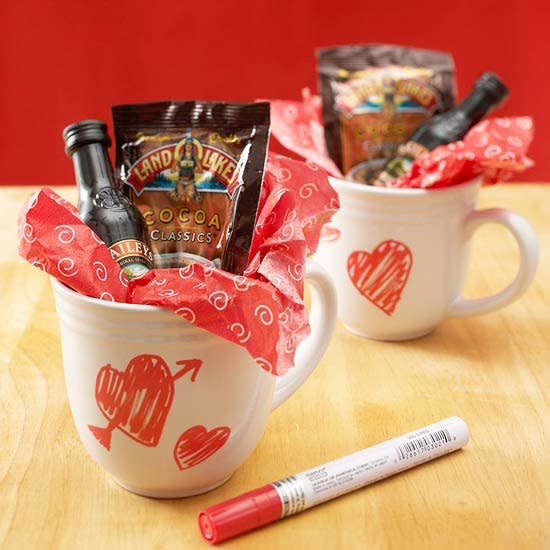 Stuck on what to get your special man this year? Our Valentine's Day gifts for him are sure to blow him away. Not only are our DIY Valentine's Day gifts fun and easy to pull together, but we have great food, tech, and home ideas.