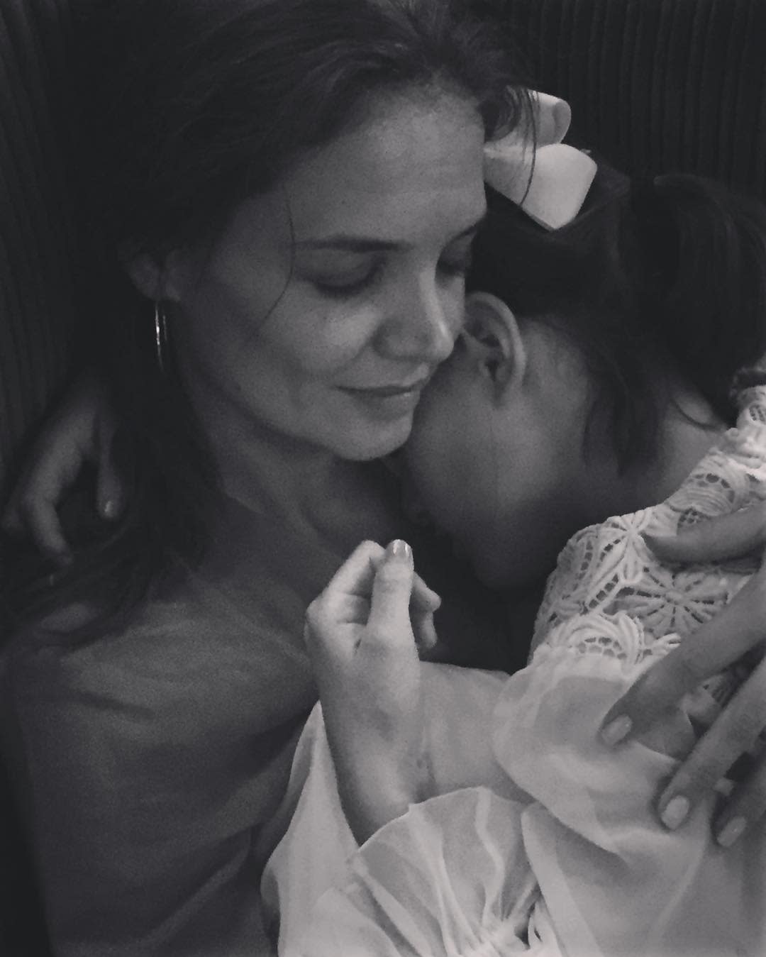 Katie Holmes posted this mother-daughter pic with Suri and our hearts have grown ten sizes