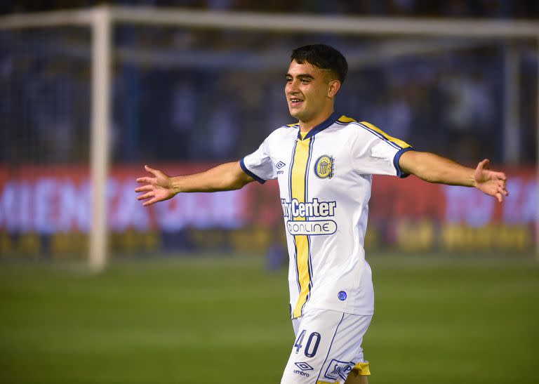 Facundo Buonanotte, la última venta millonaria de Rosario Central; el juvenil fue transferido a Brighton, de la Premier League, pero la anterior comisión directiva no pagó ni los gastos de la negociación