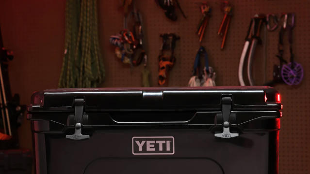 YETI Tundra 45 Limited Edition Cooler - Reef Blue