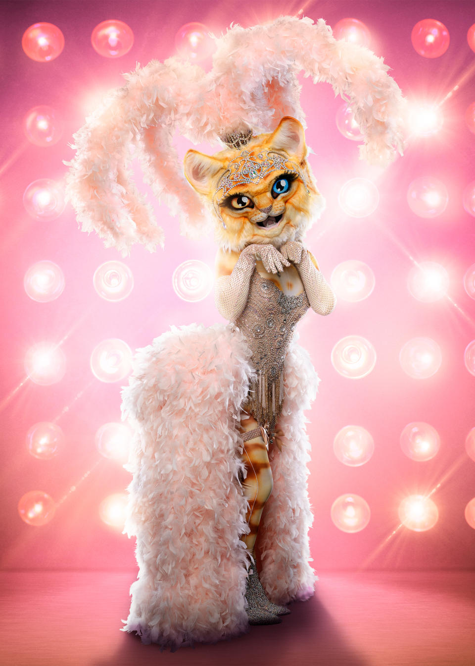 THE MASKED SINGER: The Kitty. CR: Michael Becker / FOX. © 2020 FOX MEDIA LLC.