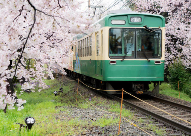 直通？快特？別再傻傻搭錯車！日本電車案內告示板常見日文＆電車行駛