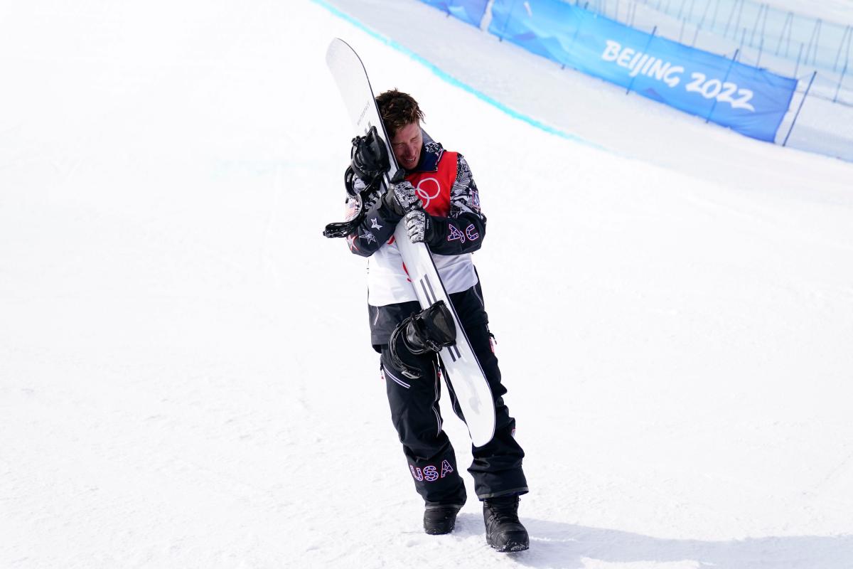 Shaun White just misses medal in tearful farewell at Winter Olympics