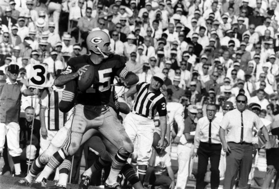 Not originally published in LIFE. Green Bay QB and game MVP Bart Starr, Super Bowl I, 1967. (Art Rickerby—Time & Life Pictures/Getty Images) <br> <br> <a href="http://life.time.com/culture/super-bowl-rare-photos-from-the-first-championship-game-in-1967/#1" rel="nofollow noopener" target="_blank" data-ylk="slk:Click here to see the full collection at LIFE.com;elm:context_link;itc:0;sec:content-canvas" class="link ">Click here to see the full collection at LIFE.com</a>